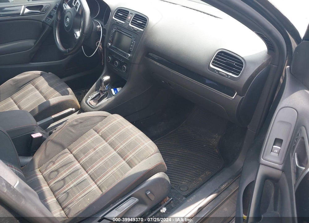 2011 VOLKSWAGEN GTI 4-DOOR VIN: WVWHV7AJ1BW321727