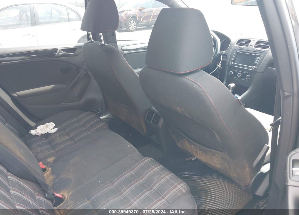 2011 VOLKSWAGEN GTI 4-DOOR VIN: WVWHV7AJ1BW321727