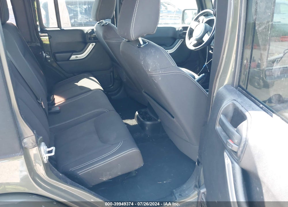 2015 JEEP WRANGLER UNLIMITED SAHARA VIN: 1C4BJWEG6FL650439