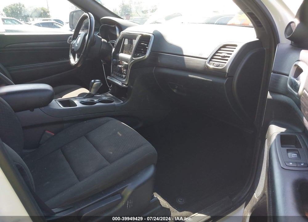 2021 JEEP GRAND CHEROKEE LAREDO E 4X4 VIN: 1C4RJFAG6MC712018