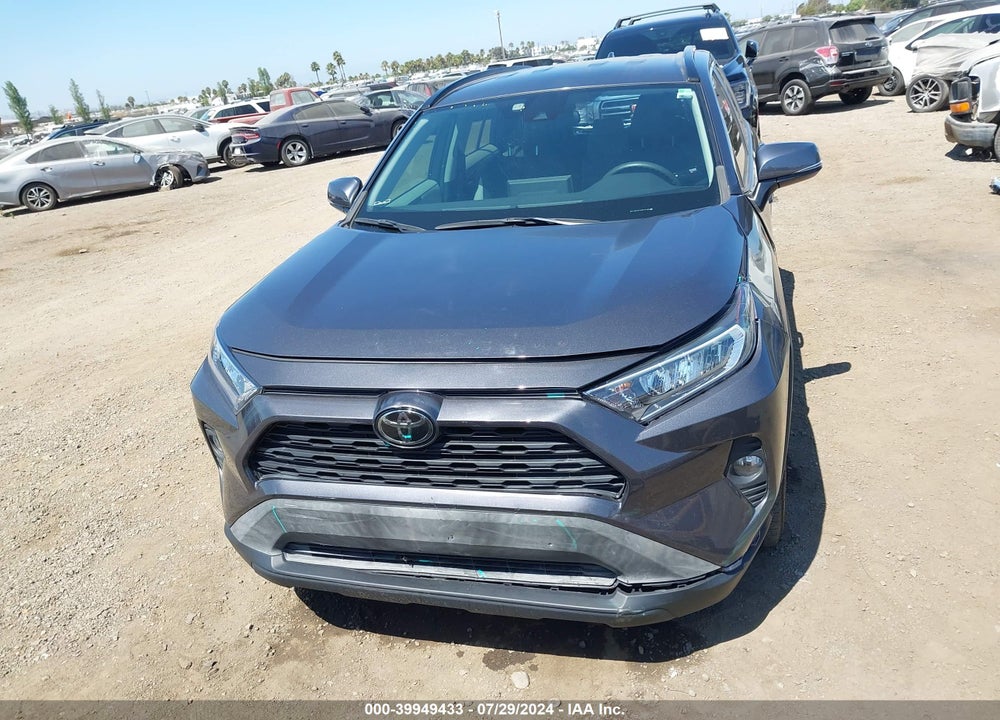 2021 TOYOTA RAV4 XLE VIN: 2T3W1RFV2MW107356