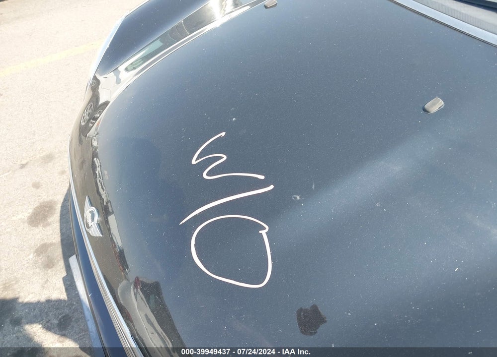 2011 MINI COOPER VIN: WMWSU3C5XBT184335