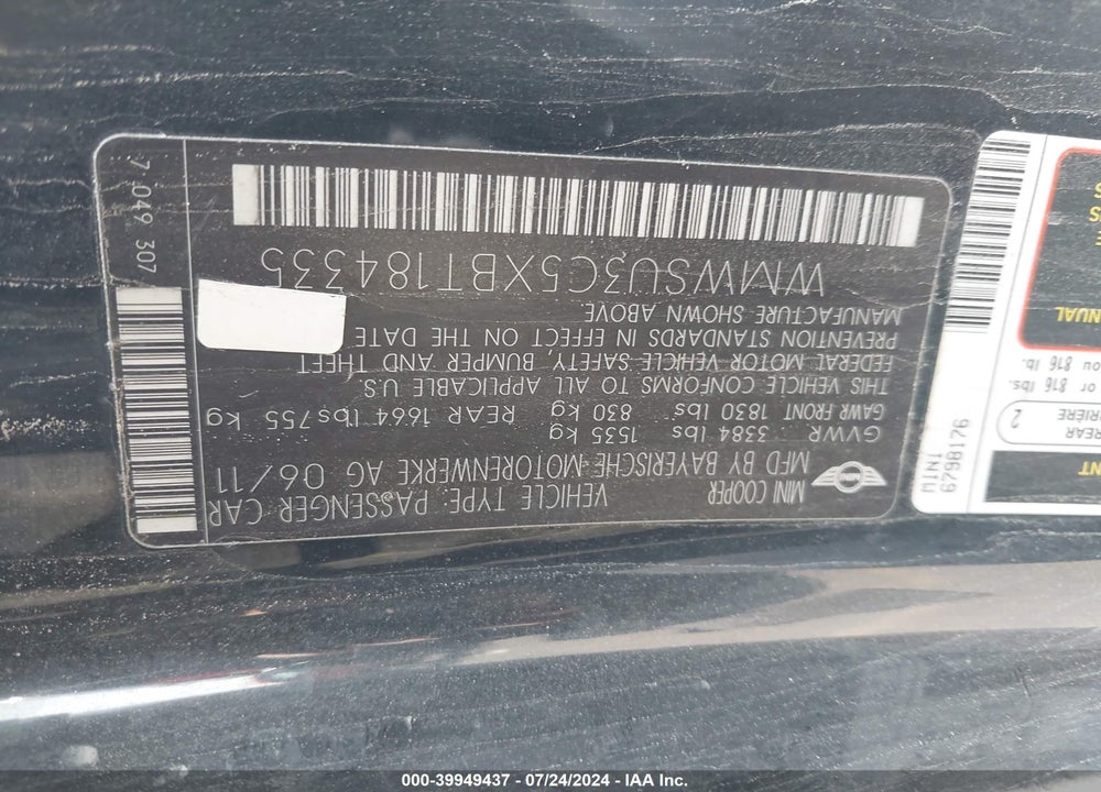 2011 MINI COOPER VIN: WMWSU3C5XBT184335