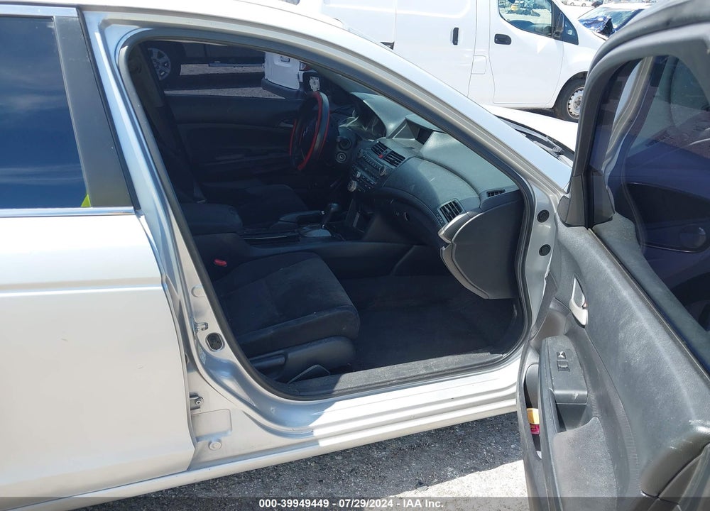 2009 HONDA ACCORD 2.4 LX VIN: 1HGCP26349A192960