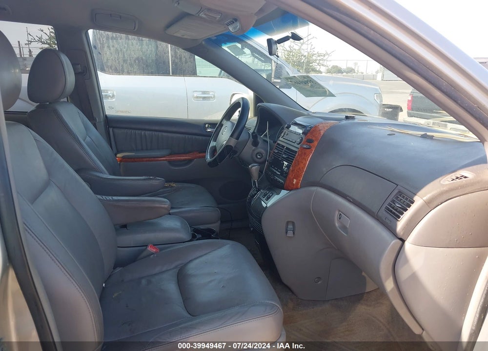 2009 TOYOTA SIENNA XLE VIN: 5TDZK22C69S273877