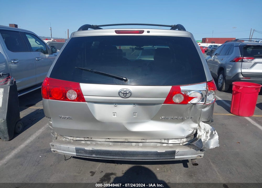 2009 TOYOTA SIENNA XLE VIN: 5TDZK22C69S273877