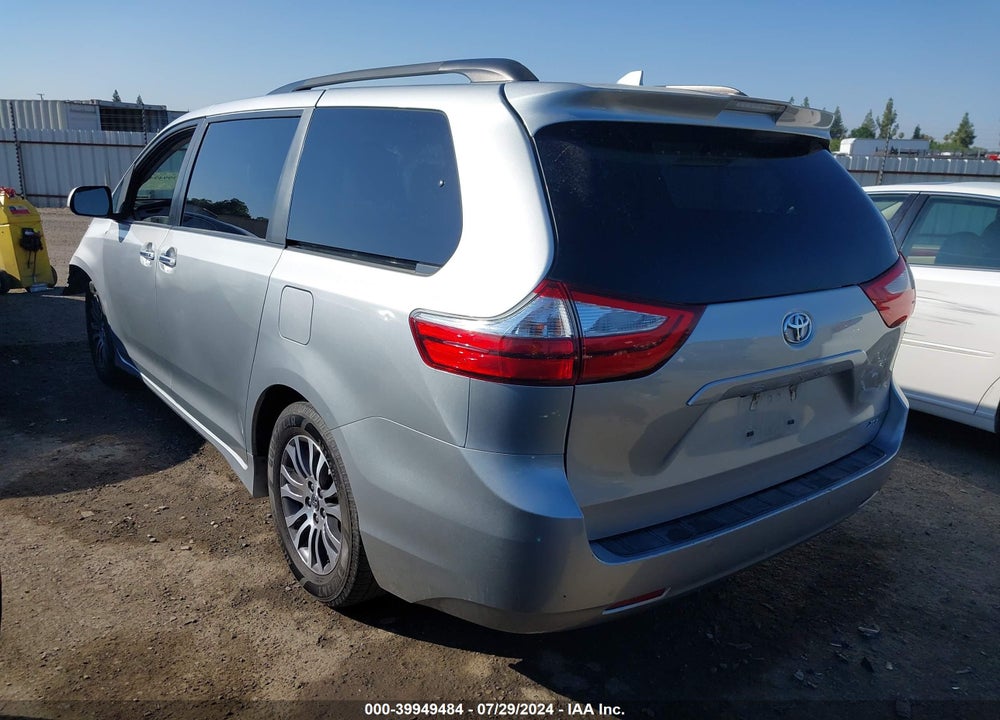 2019 TOYOTA SIENNA XLE 8 PASSENGER VIN: 5TDYZ3DC6KS970739
