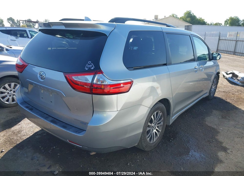 2019 TOYOTA SIENNA XLE 8 PASSENGER VIN: 5TDYZ3DC6KS970739