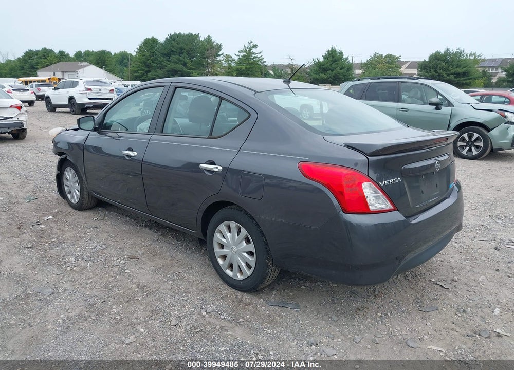 2015 NISSAN VERSA 1.6 SV VIN: 3N1CN7AP7FL867719