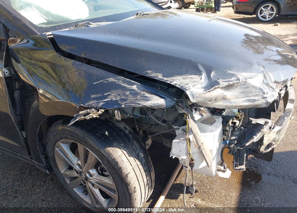 2018 HYUNDAI ELANTRA SEL VIN: KMHD84LF5JU628059