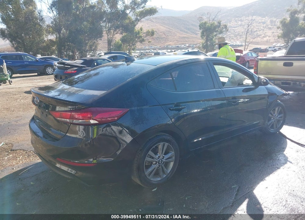 2018 HYUNDAI ELANTRA SEL VIN: KMHD84LF5JU628059