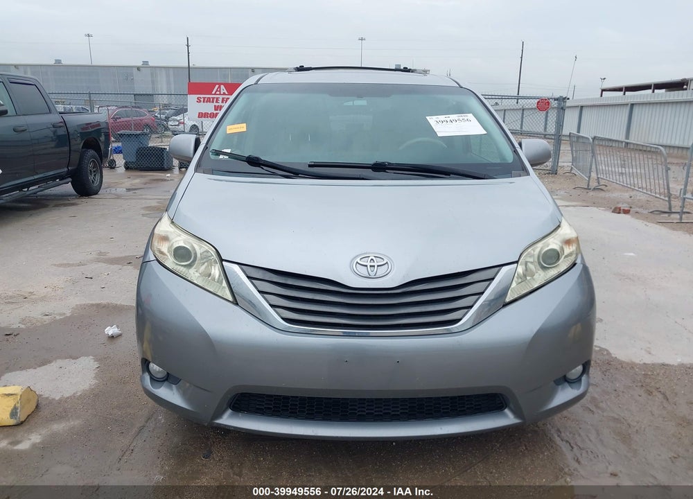 2011 TOYOTA SIENNA LIMITED V6/XLE V6/XLE V6 AUTO ACCESS SEAT VIN: 5TDYK3DC9BS023344