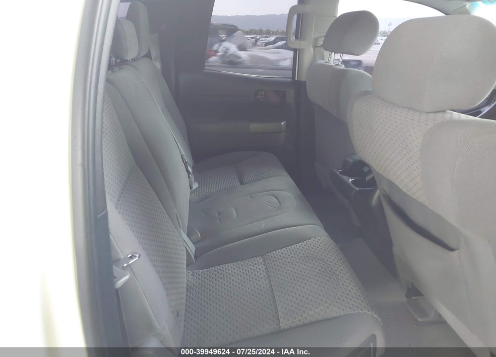 2011 TOYOTA TUNDRA GRADE 5.7L V8 VIN: 5TFRY5F17BX100443