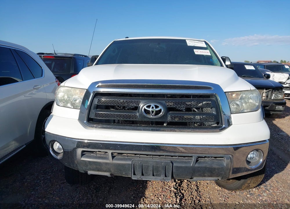2011 TOYOTA TUNDRA GRADE 5.7L V8 VIN: 5TFRY5F17BX100443