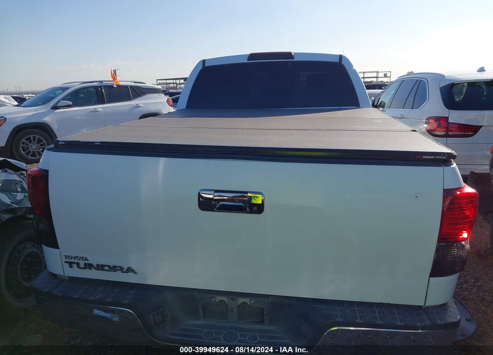 2011 TOYOTA TUNDRA GRADE 5.7L V8 VIN: 5TFRY5F17BX100443