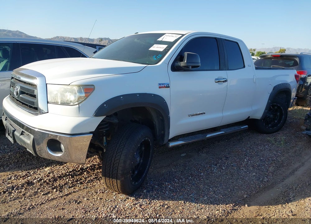 2011 TOYOTA TUNDRA GRADE 5.7L V8 VIN: 5TFRY5F17BX100443