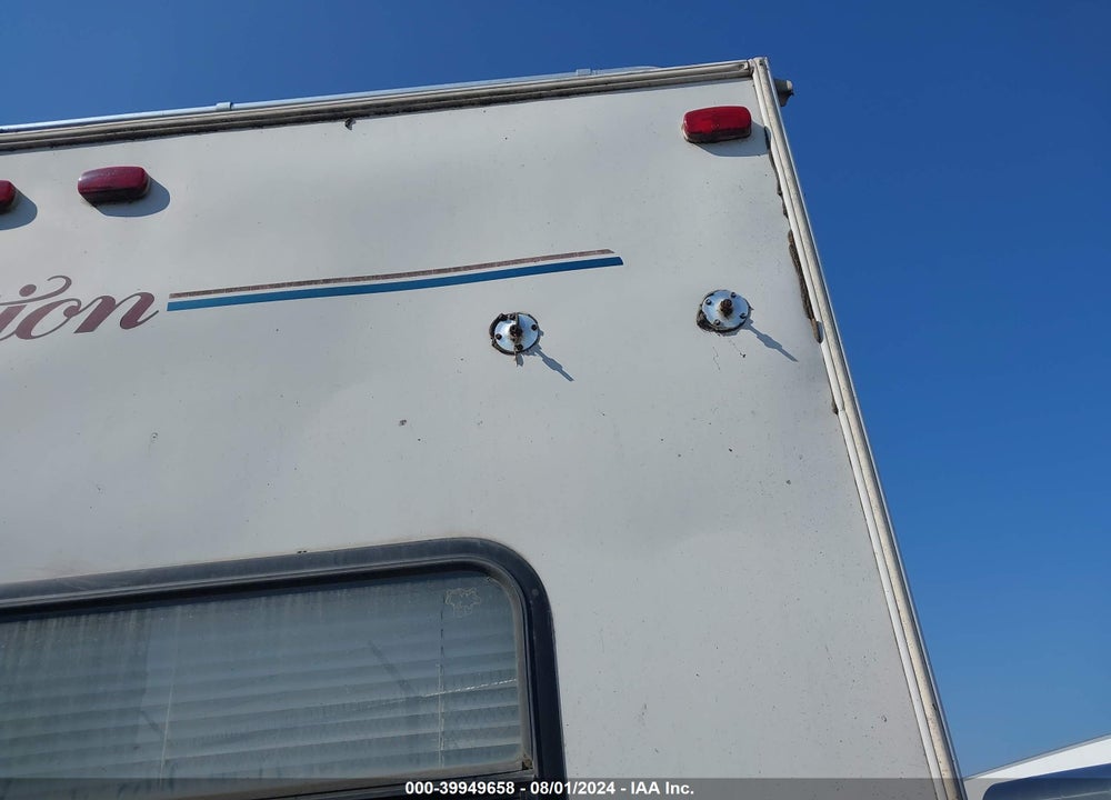 2000 CITATION 5TH WHEEL VIN: 1CNFD7625YM002133
