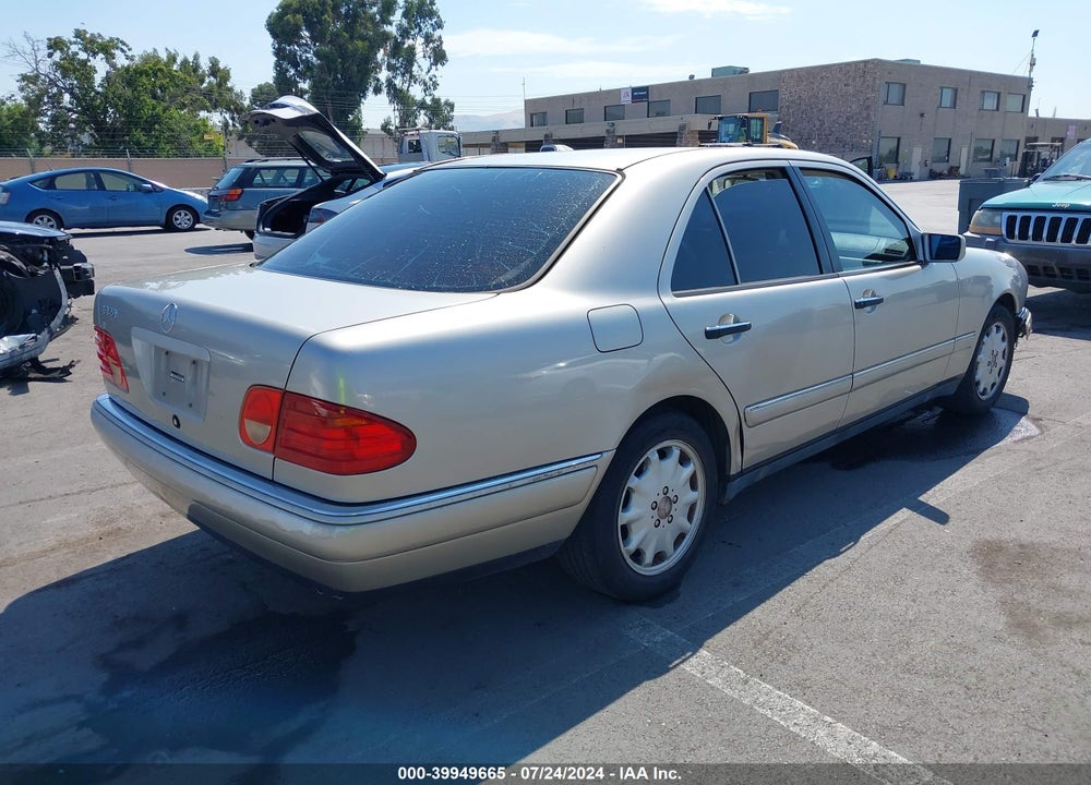1999 MERCEDES-BENZ E 320 VIN: WDBJF65H6XA767276