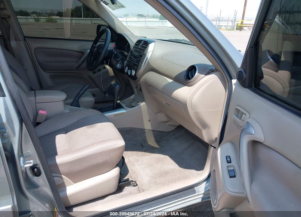 2005 TOYOTA RAV4 VIN: JTEHD20V956047123