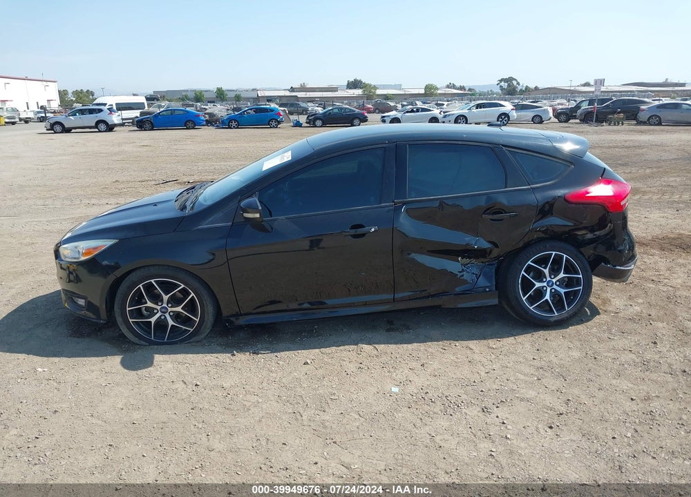 2015 FORD FOCUS SE VIN: 1FADP3K23FL341189