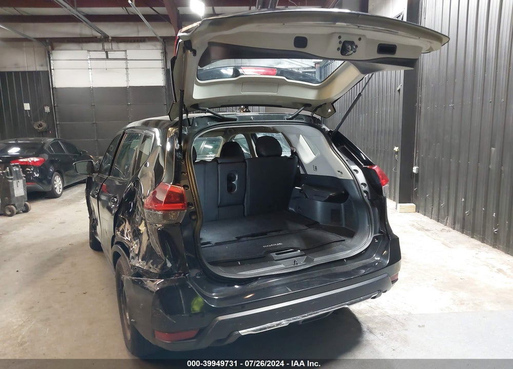 2018 NISSAN ROGUE S VIN: JN8AT2MV3JW310854