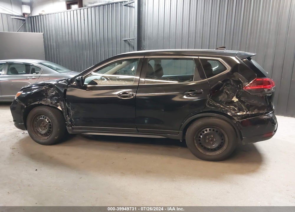 2018 NISSAN ROGUE S VIN: JN8AT2MV3JW310854