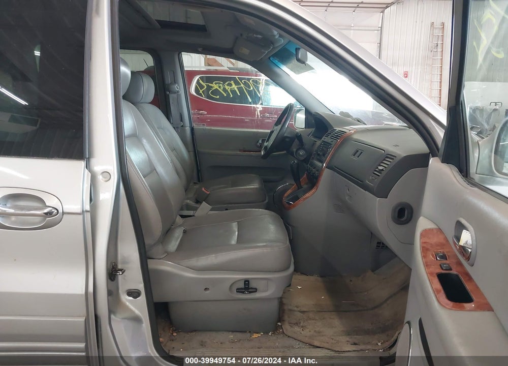 2005 KIA SEDONA EX/LX VIN: KNDUP131356668841