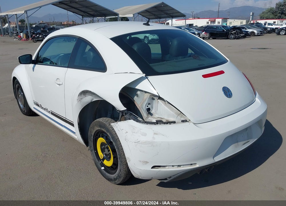 2012 VOLKSWAGEN BEETLE 2.5L VIN: 3VWJP7AT7CM620926