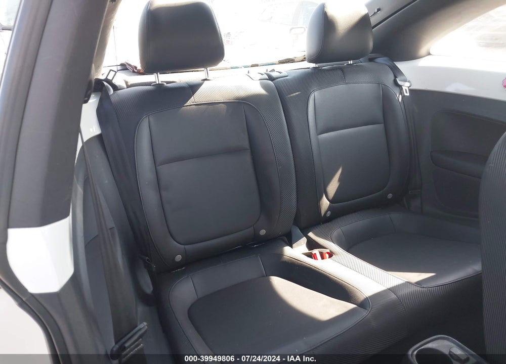 2012 VOLKSWAGEN BEETLE 2.5L VIN: 3VWJP7AT7CM620926
