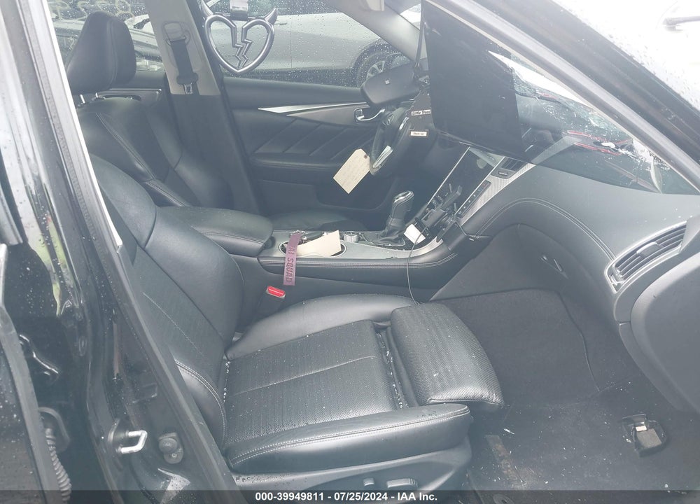 2019 INFINITI Q50 3.0T SIGNATURE EDITION VIN: JN1EV7AP1KM541701