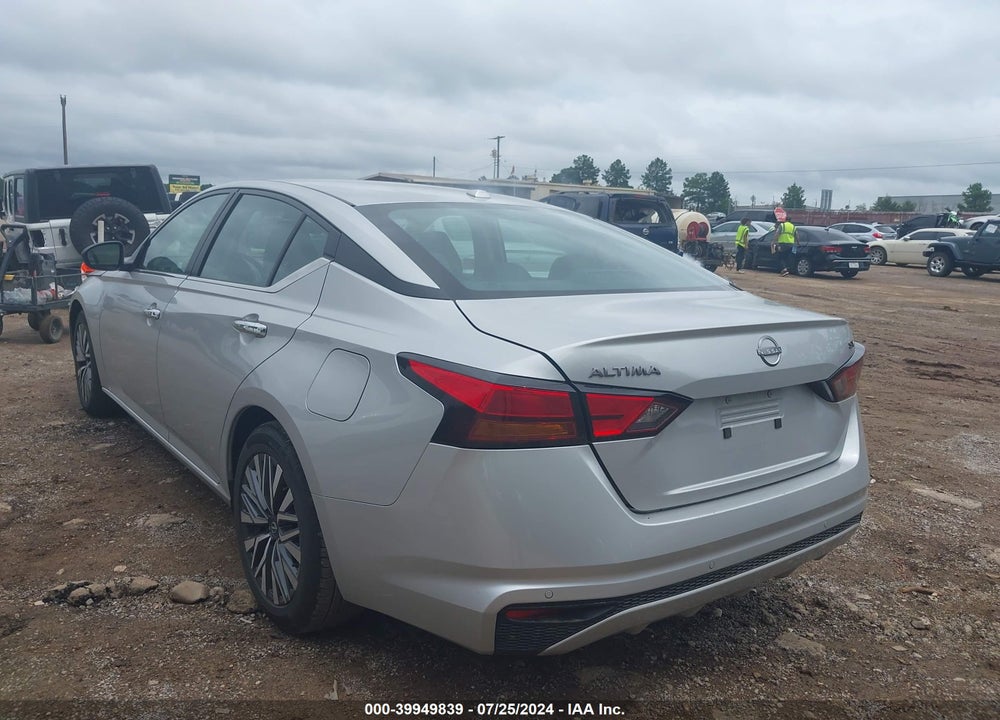2024 NISSAN ALTIMA SV FWD VIN: 1N4BL4DV3RN328970