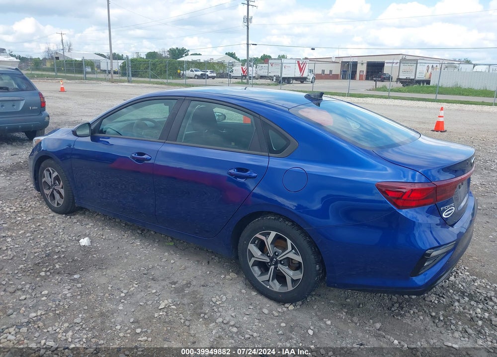 2019 KIA FORTE LXS VIN: 3KPF24AD4KE105759
