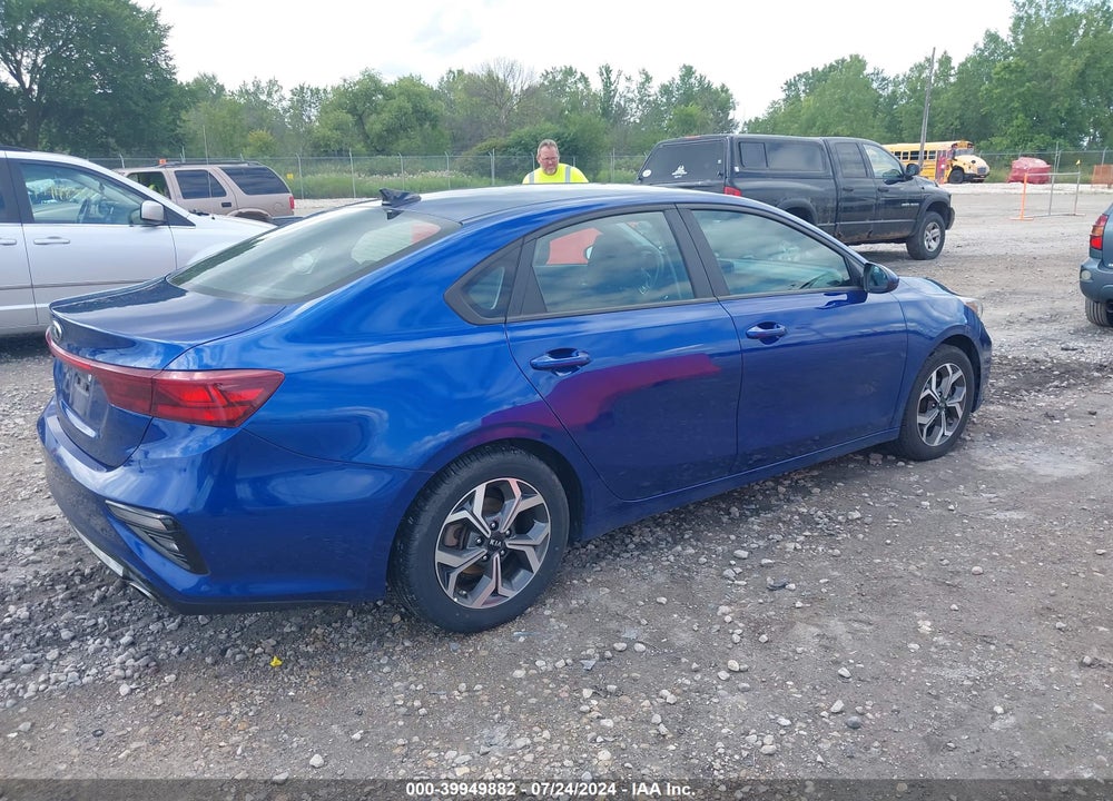 2019 KIA FORTE LXS VIN: 3KPF24AD4KE105759