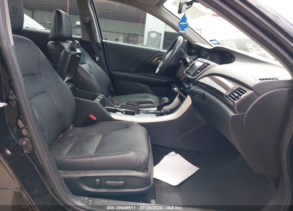 2017 HONDA ACCORD EX-L V6 VIN: 1HGCR3F87HA033232