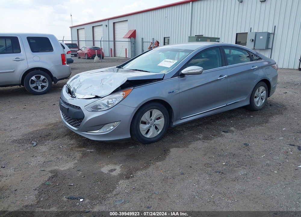 2014 HYUNDAI SONATA HYBRID VIN: KMHEC4A4XEA113926