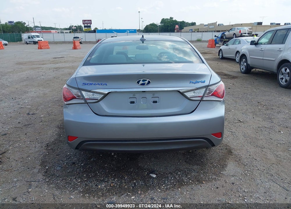2014 HYUNDAI SONATA HYBRID VIN: KMHEC4A4XEA113926