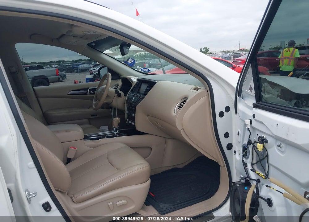 2013 NISSAN PATHFINDER SL VIN: 5N1AR2MN7DC676652