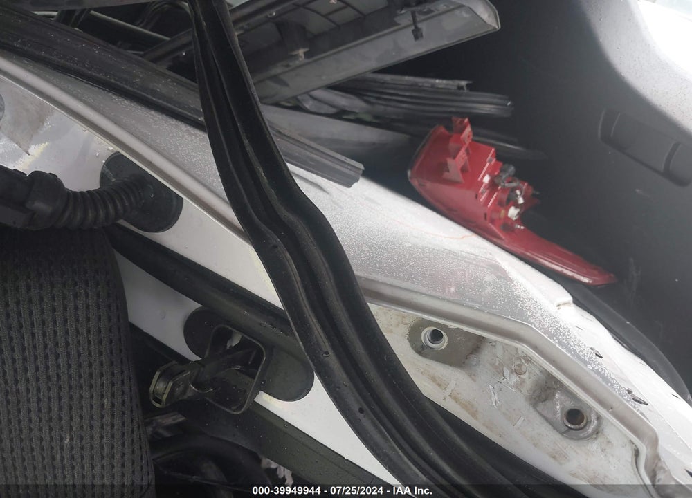 2020 HYUNDAI SANTA FE SE VIN: 5NMS23AD8LH240844