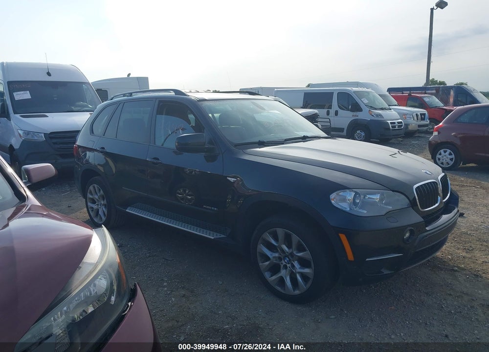 2013 BMW X5 XDRIVE35I/XDRIVE35I PREMIUM/XDRIVE35I SPORT ACTIVITY VIN: 5UXZV4C50D0B02915