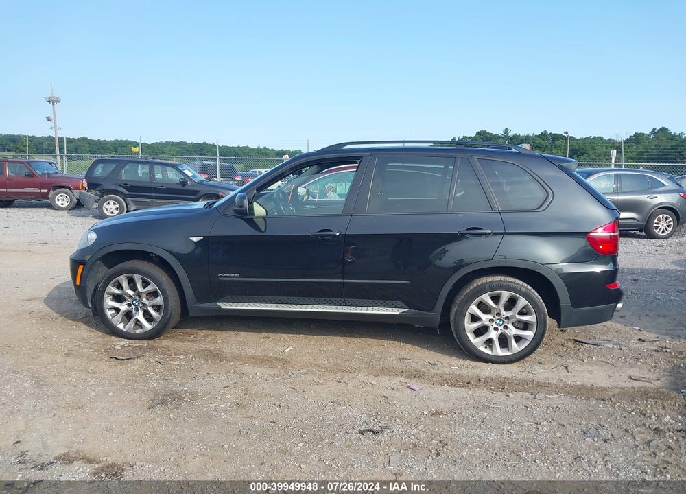 2013 BMW X5 XDRIVE35I/XDRIVE35I PREMIUM/XDRIVE35I SPORT ACTIVITY VIN: 5UXZV4C50D0B02915