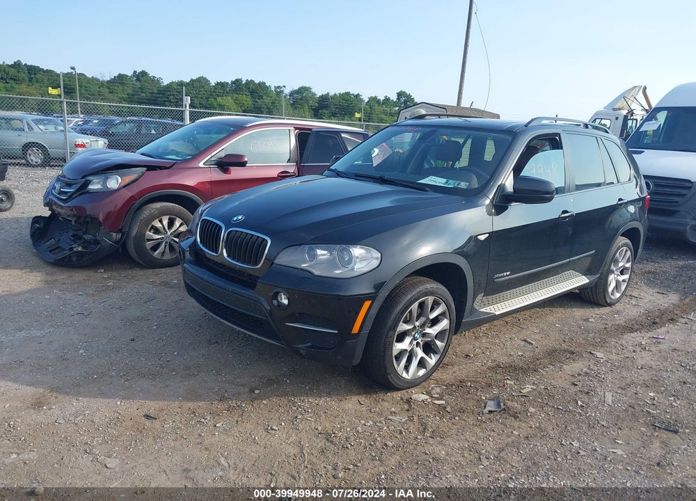 2013 BMW X5 XDRIVE35I/XDRIVE35I PREMIUM/XDRIVE35I SPORT ACTIVITY VIN: 5UXZV4C50D0B02915