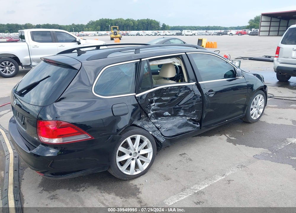 2012 VOLKSWAGEN JETTA SPORTWAGEN 2.0L TDI VIN: 3VWPL7AJ1CM675277