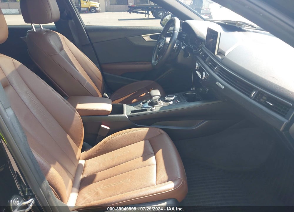 2017 AUDI A4 2.0T SEASON OF  PREMIUM VIN: WAUDNAF44HN041634