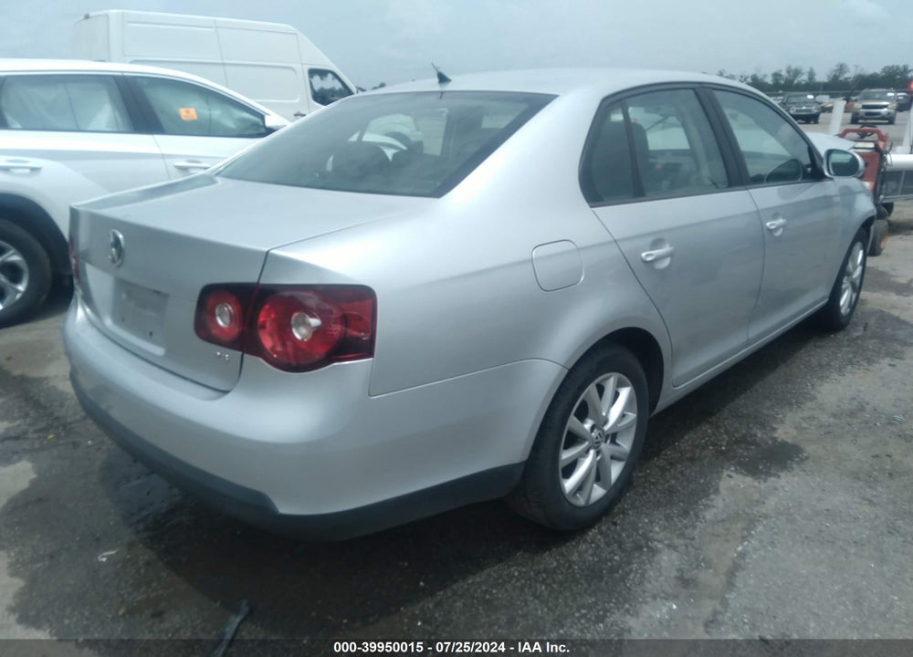 2010 VOLKSWAGEN JETTA LIMITED EDITION VIN: 3VWAX7AJ1AM143258