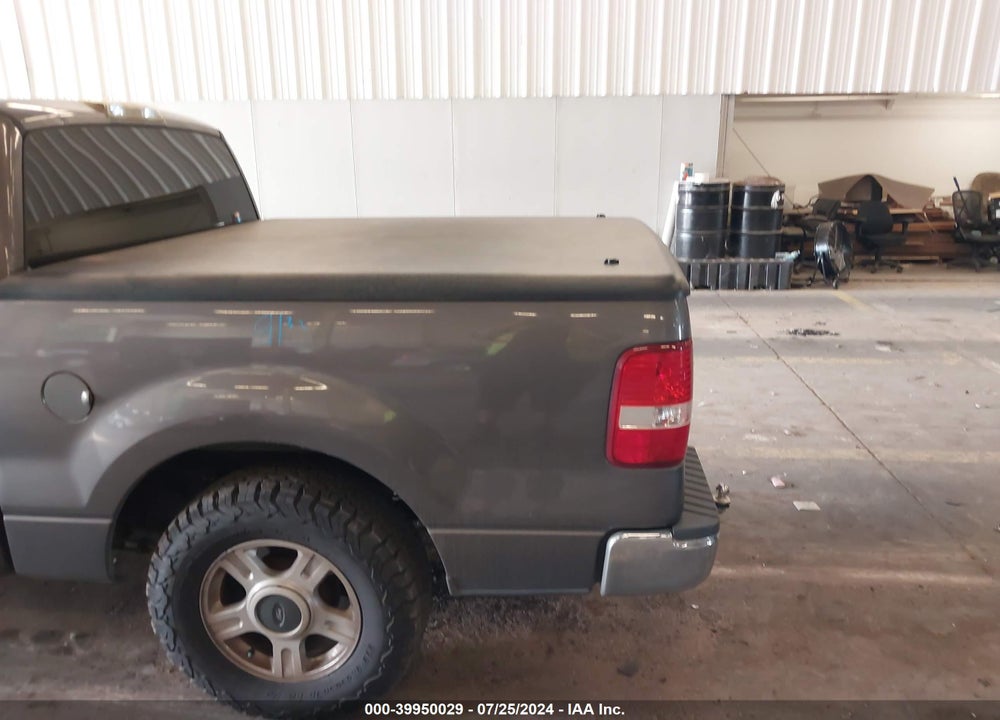2005 FORD F-150 XLT VIN: 1FTRW12W05KD56571