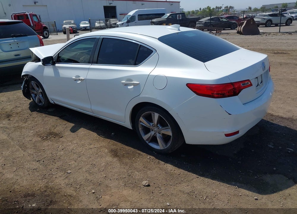 2013 ACURA ILX 2.0L VIN: 19VDE1F76DE013774