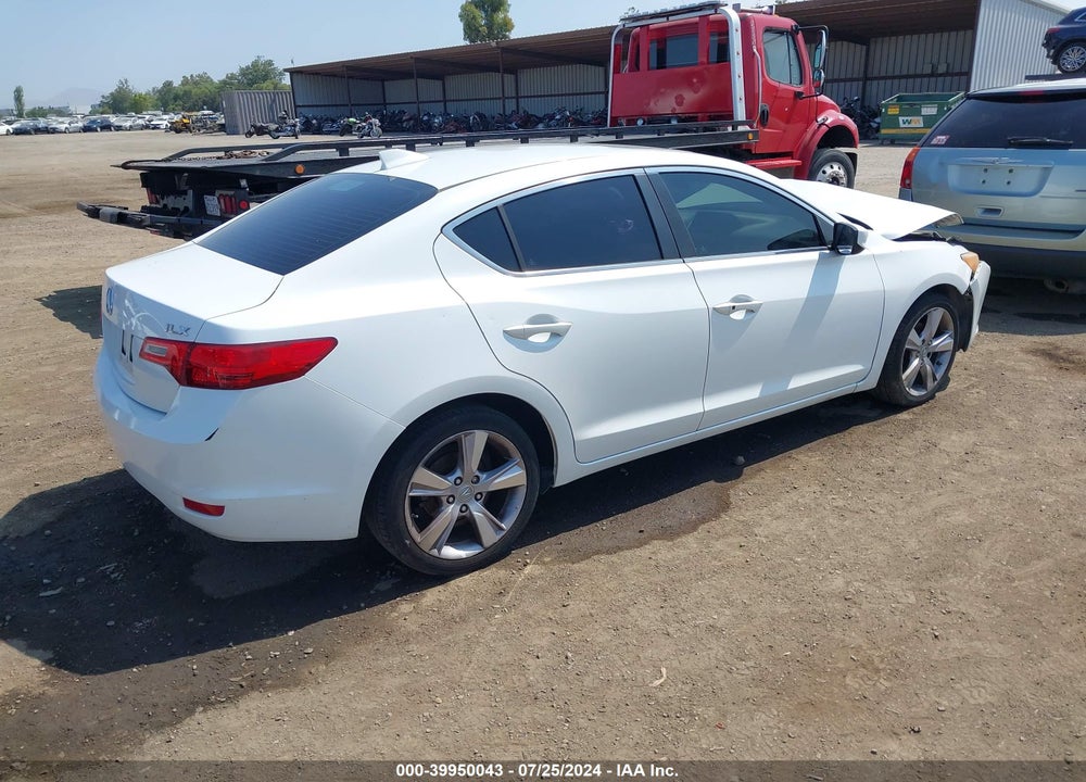 2013 ACURA ILX 2.0L VIN: 19VDE1F76DE013774