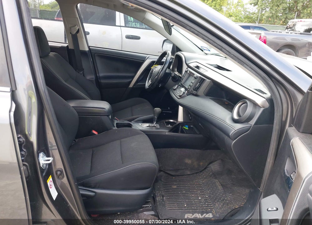 2018 TOYOTA RAV4 VIN: JTMWFREV8JJ199330