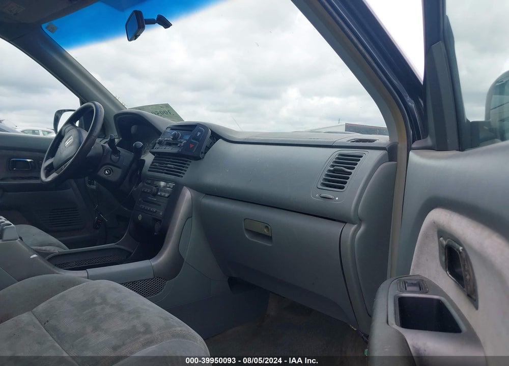 2005 HONDA PILOT EX VIN: 5FNYF184X5B017802