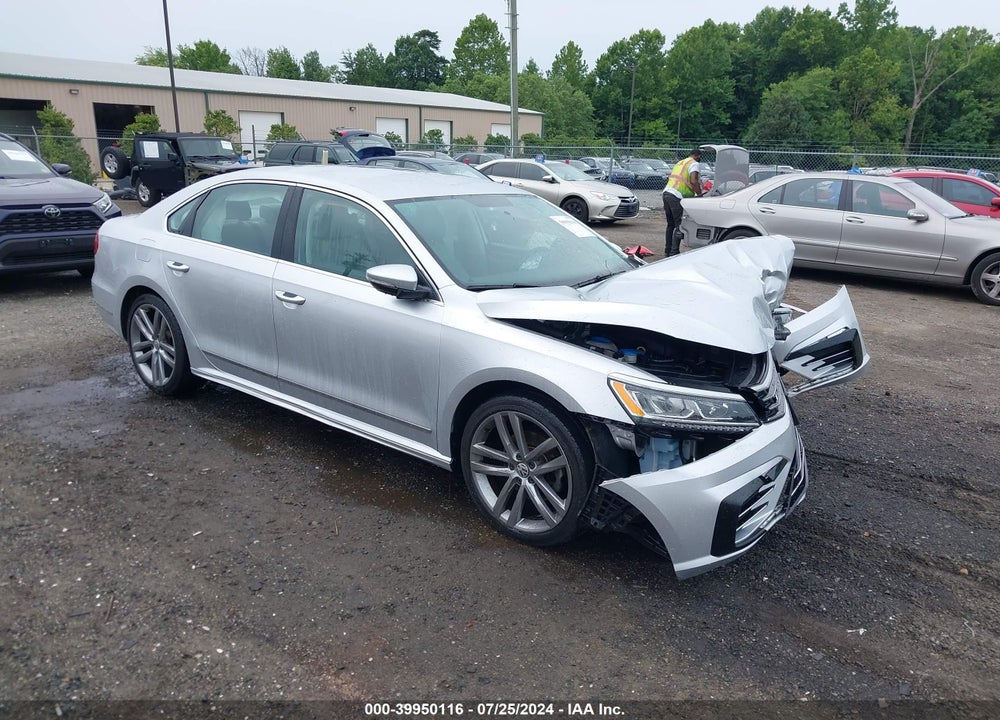 2016 VOLKSWAGEN PASSAT 1.8T R-LINE W/COMFORT PKG VIN: 1VWAT7A31GC058119